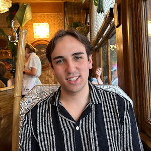 Meet your Posher, Adam